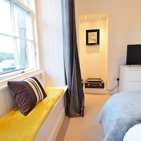 Joivy Modern City Centre 1-Bed Next To Calton Hill Appartement Edinburgh Buitenkant foto