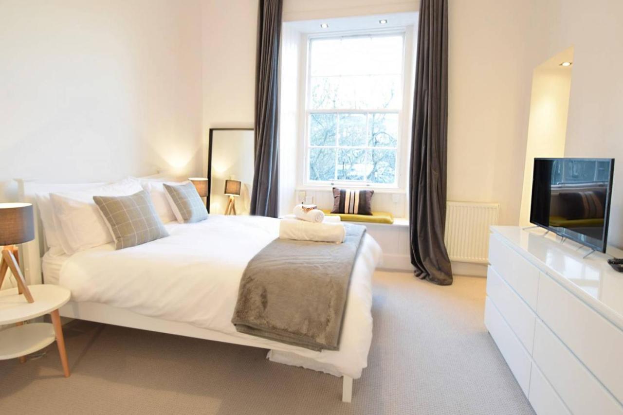 Joivy Modern City Centre 1-Bed Next To Calton Hill Appartement Edinburgh Buitenkant foto